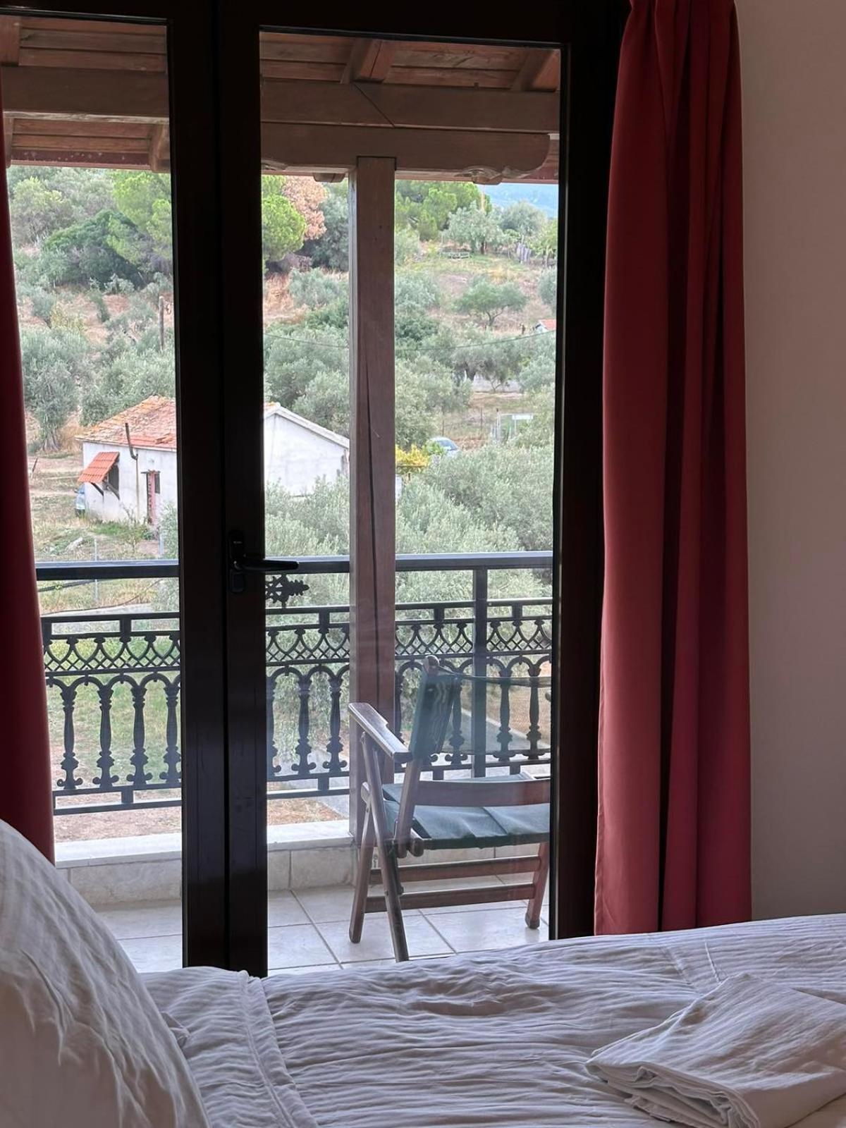 Pyrgos Hotel Uranopoli Pokoj fotografie
